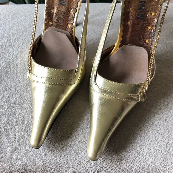 ✨2/$7✨ Shoes: Trend Design 4” Heels - UNKNOWN SIZE 🛍 Bundle Me! - Picture 4 of 9